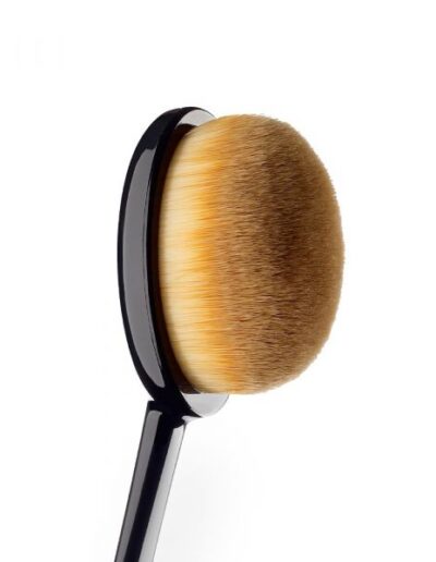 a fleur de peau maquillage artdeco brosse à fond de teint 1