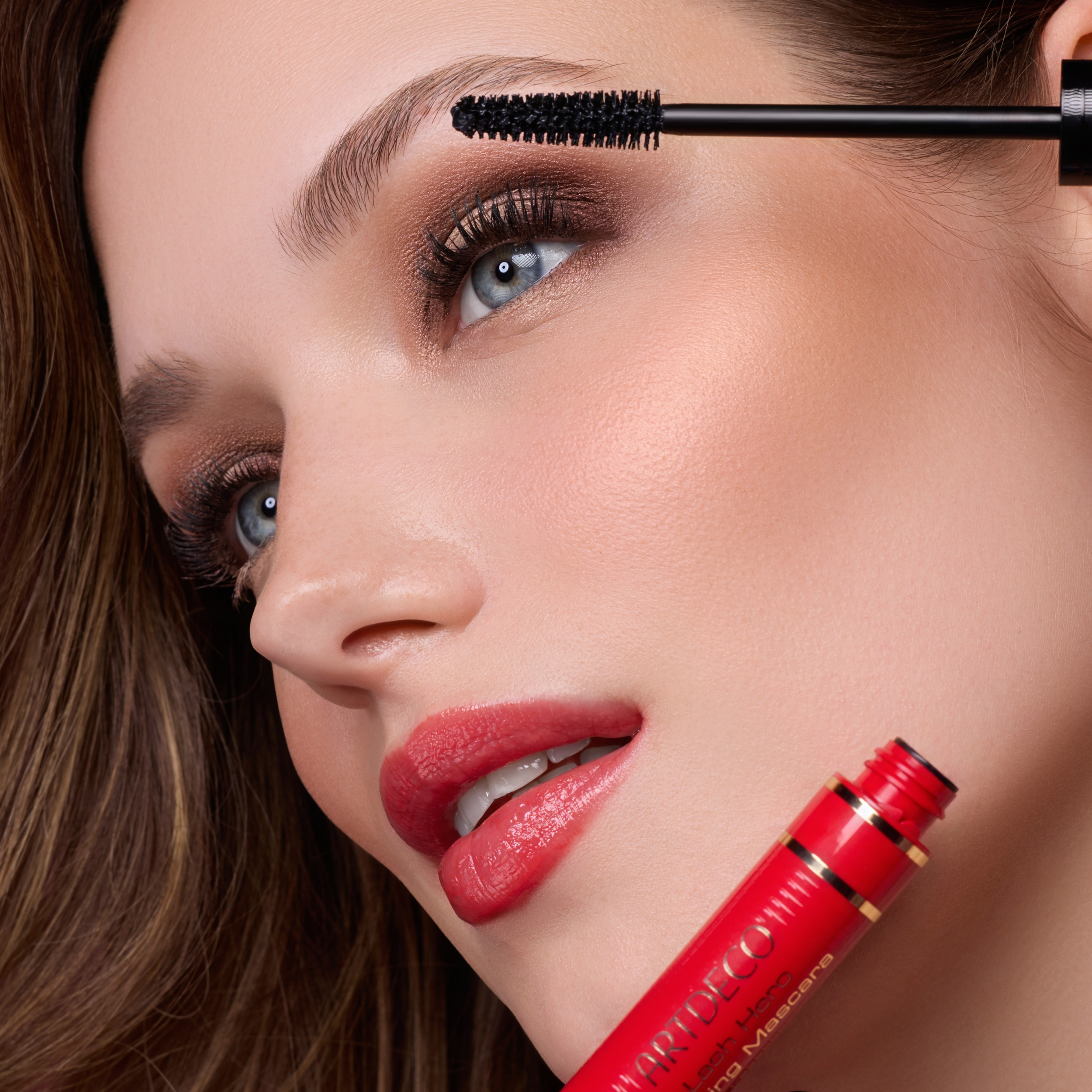 medium png 2120.1p1 lash hero tubing mascara 3
